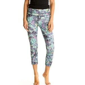 Lululemon Top Speed Crop Legging Irridescent Multi Luxtreme size 6